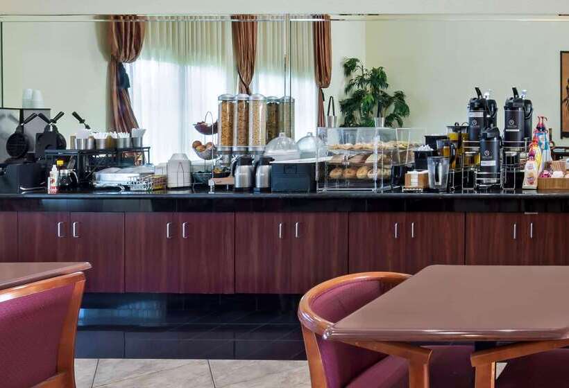 Hotel La Quinta Inn & Suites By Wyndham Ft. Pierce