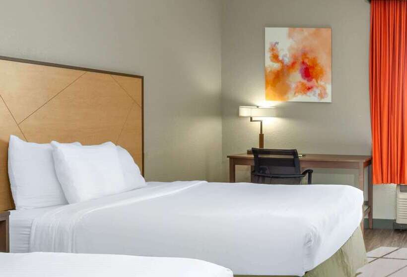 בית מלון כפרי La Quinta Inn & Suites By Wyndham Ft. Pierce