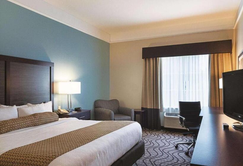 هتل La Quinta By Wyndham Houma