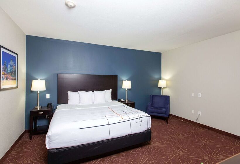هتل La Quinta By Wyndham Houston East At Normandy