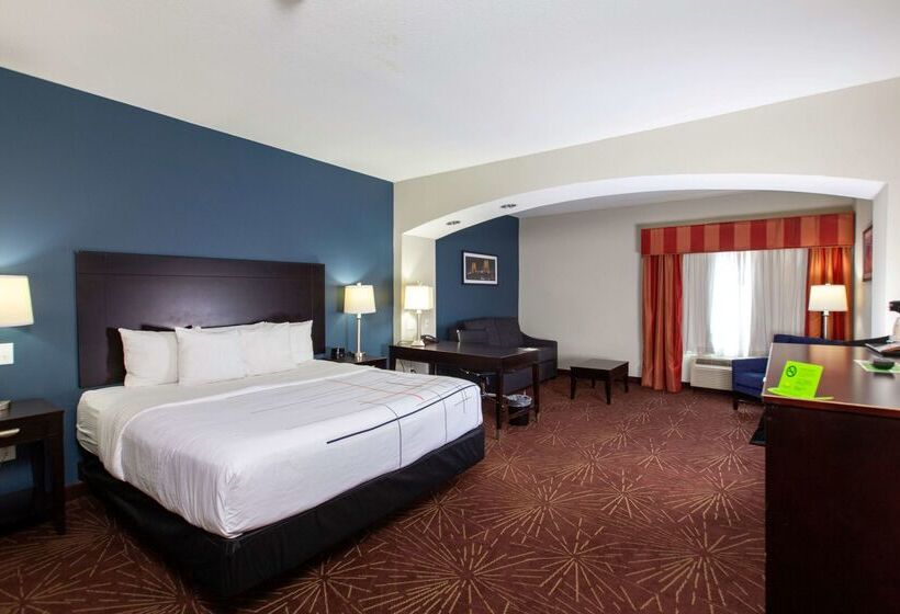 هتل La Quinta By Wyndham Houston East At Normandy