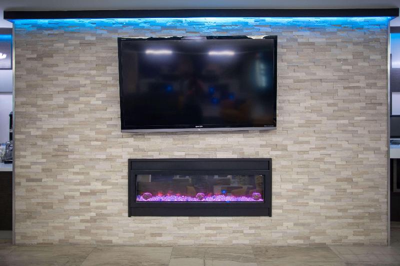 هتل La Quinta By Wyndham Houston East At Normandy