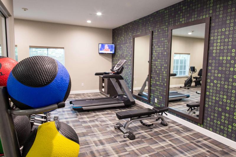 هتل La Quinta By Wyndham Houston East At Normandy
