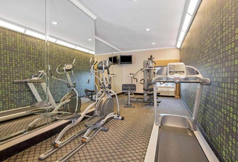 Fotos del hotel La Quinta By Wyndham Houston - Westchase:  66