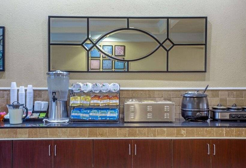 هتل La Quinta By Wyndham Mobile   Tillman S Corner