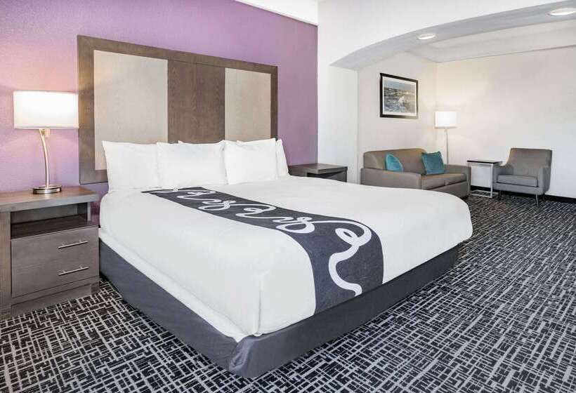 هتل La Quinta Inn & Suites By Wyndham Norfolk