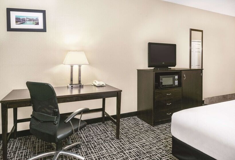 Hotel La Quinta Inn & Suites By Wyndham San Antonio The Dominion