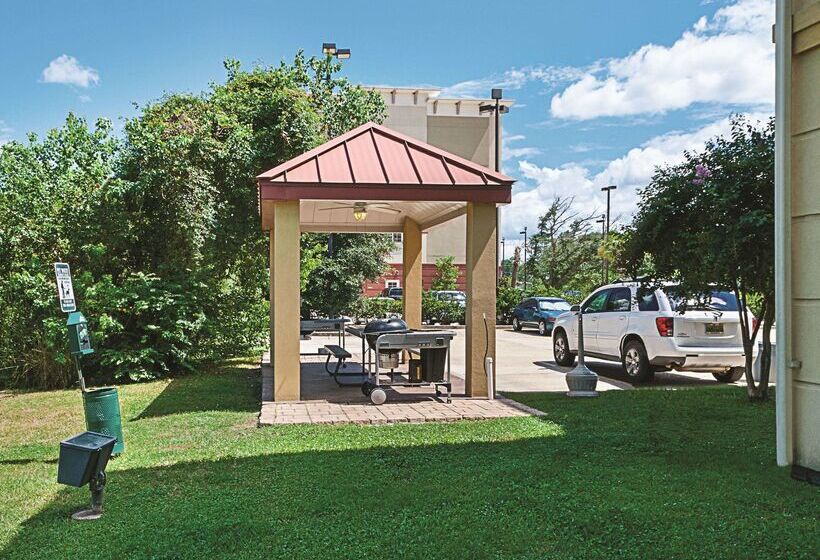 בית מלון כפרי La Quinta Inn & Suites By Wyndham Slidell   North Shore Area