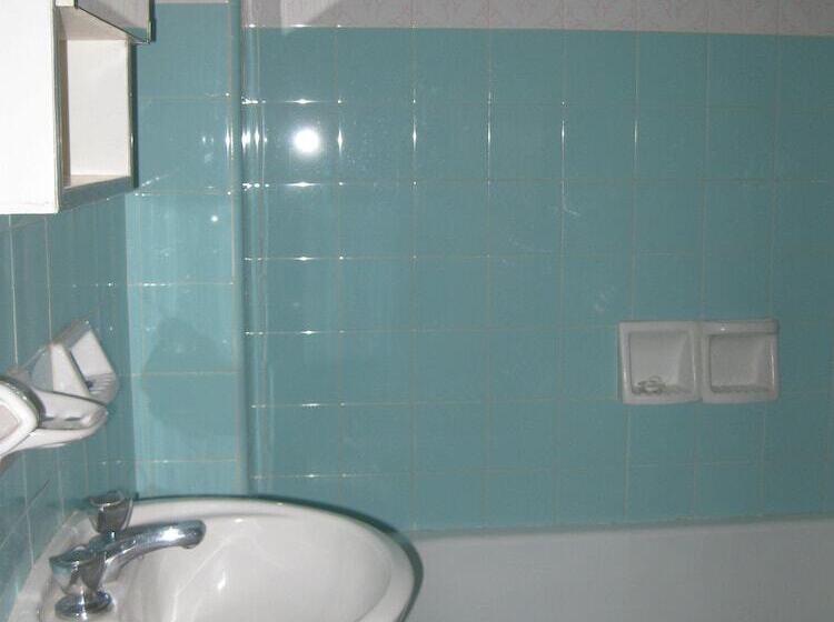 هتل Marcopolo Inn Hostel Bariloche