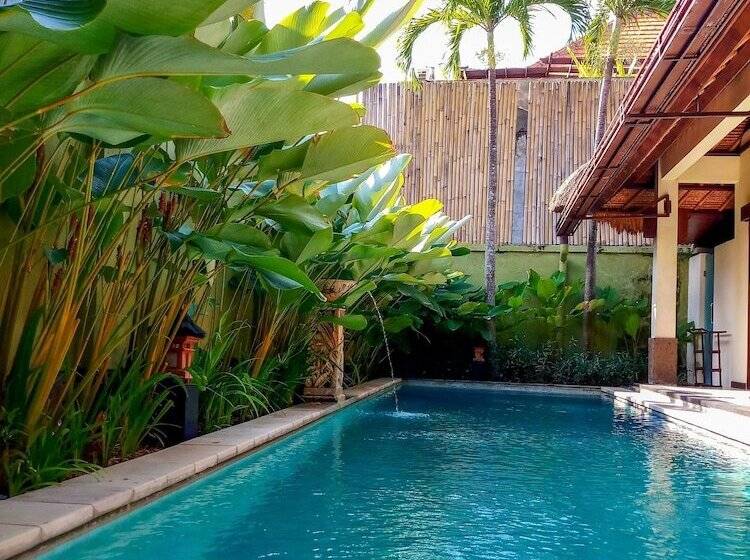 Отель The Maya Seminyak Villas