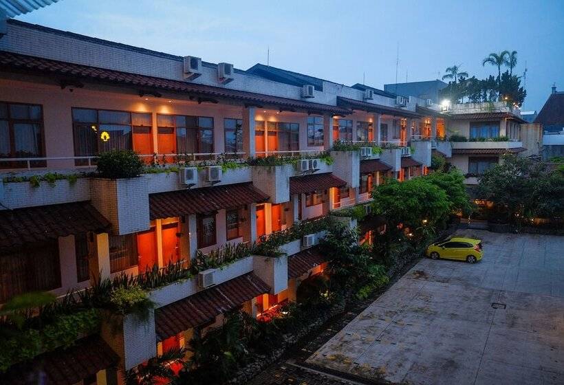 Fotos del hotel Mutiara Hotel And Convention:  5