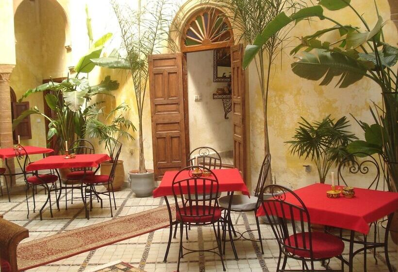 هتل Riad Marlinea
