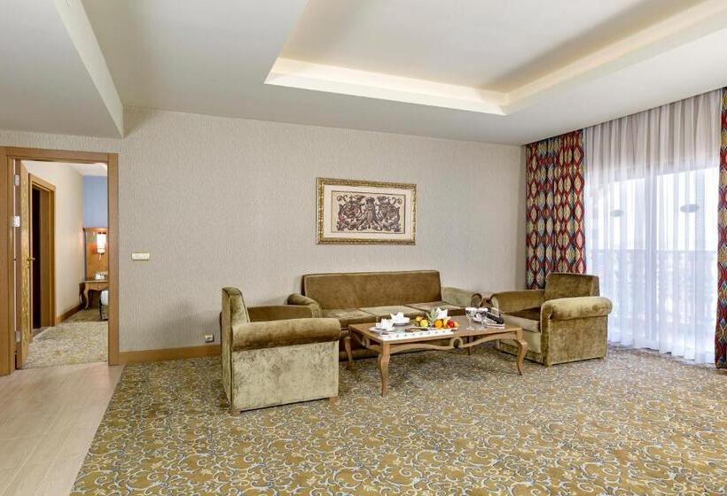 هتل Royal Holiday Palace