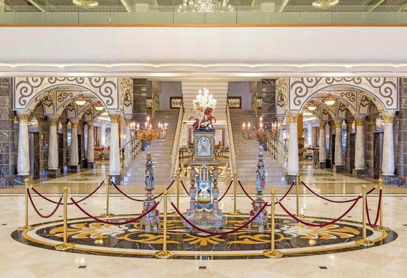 هتل Royal Holiday Palace