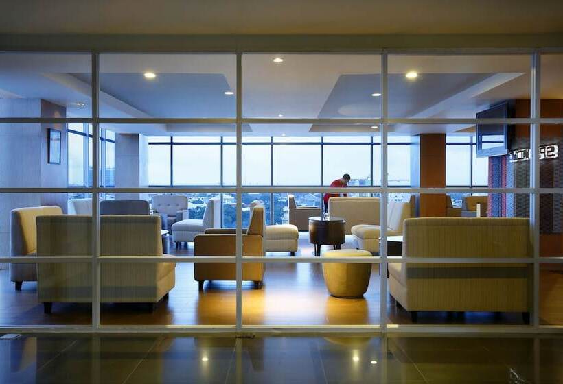 هتل Santika Makassar