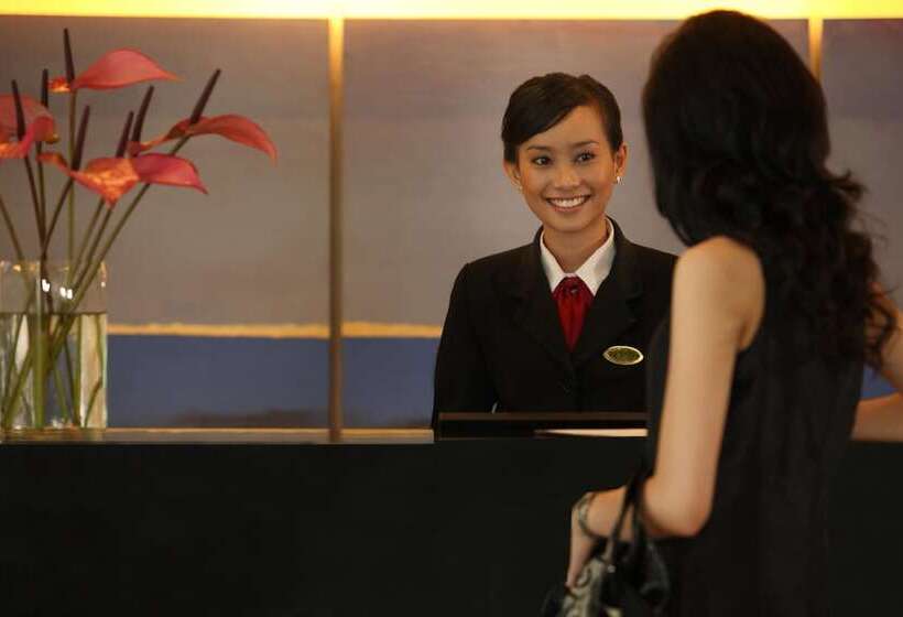 هتل Santika Makassar