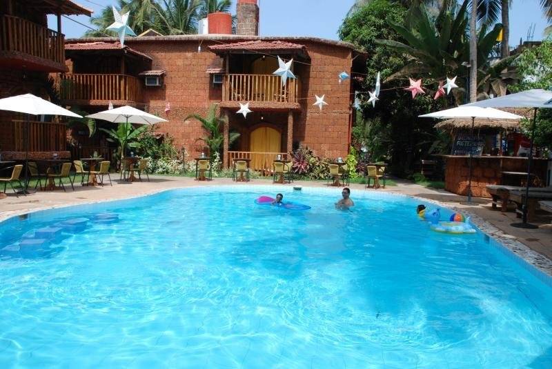 هتل Sea Breeze Village, Baga Goa