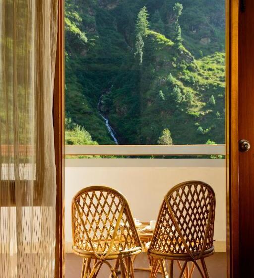 Fotos del hotel Solang Valley Resort:  38