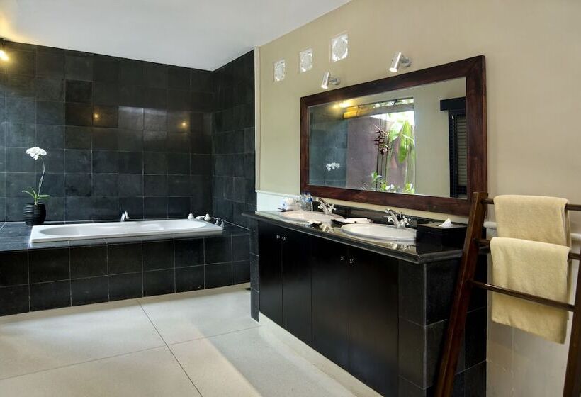 هتل The Dusun