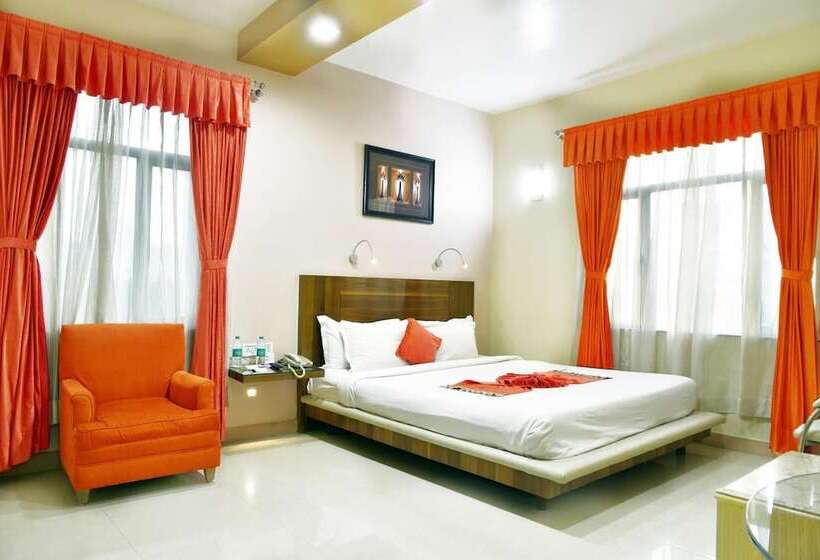 Fotos del hotel The Senator: 1 Fotos del hotel The Senator: 1