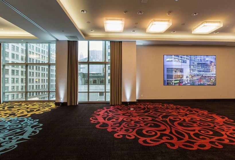 هتل Thewit Chicago  A Doubletree By Hilton