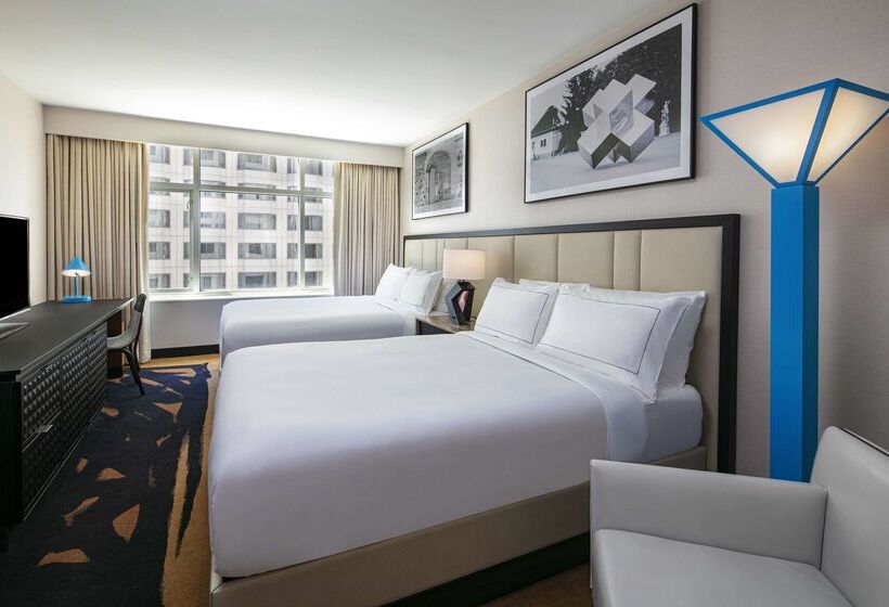 هتل Thewit Chicago, A Hilton