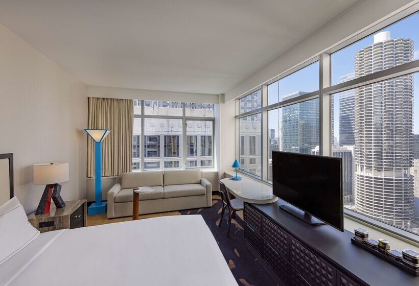 هتل Thewit Chicago, A Hilton
