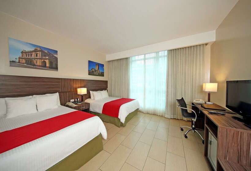 Fotos del hotel Victoria  And Suites Panama:  36