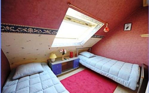 Maison d'Hotes Joliot Curie Bed & Breakfast