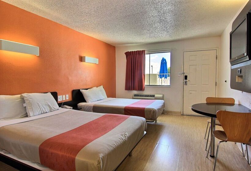 Motel 6 Austin, Tx