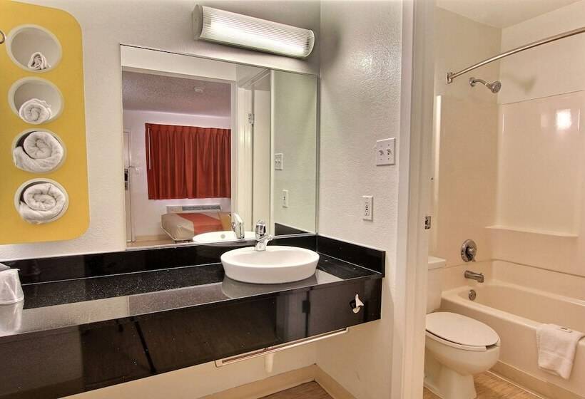 Motel 6 Austin, Tx