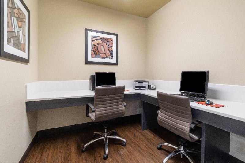 Candlewood Suites Portland Airport, An Ihg