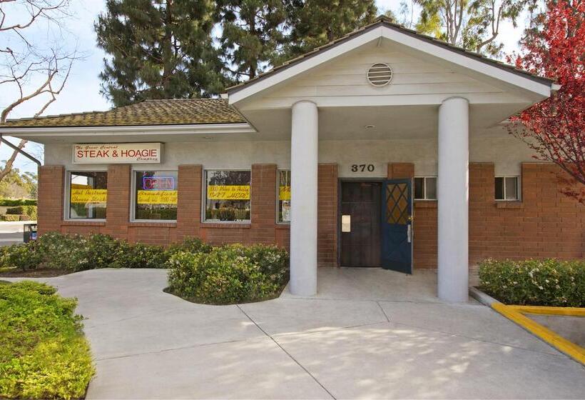 هتل Americas Best Value Inn Oxnard Port Hueneme