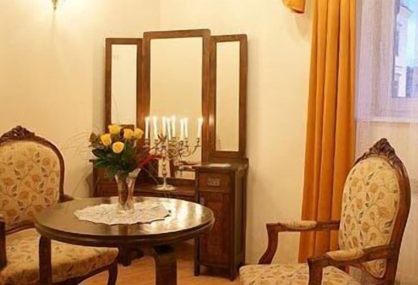 Aparthotel Camea