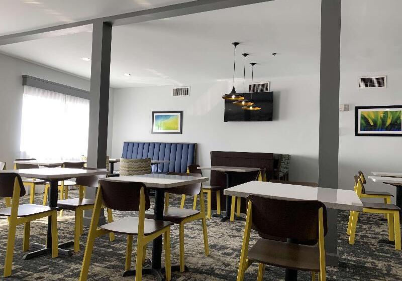 Best Western Plus Olive Branch Hotel & Suites
