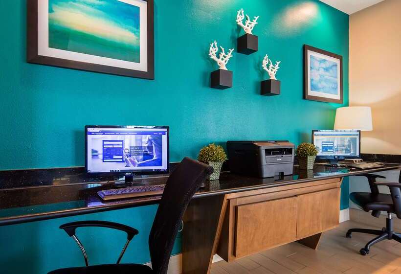 Отель Best Western Wesley Chapel