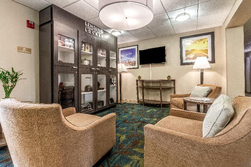 هتل Candlewood Suites Lincoln, An Ihg