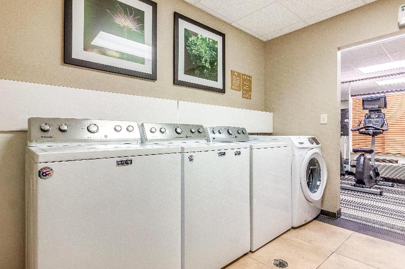 هتل Candlewood Suites Lincoln, An Ihg