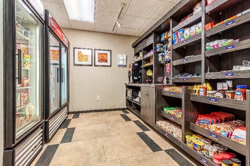 هتل Candlewood Suites Lincoln, An Ihg