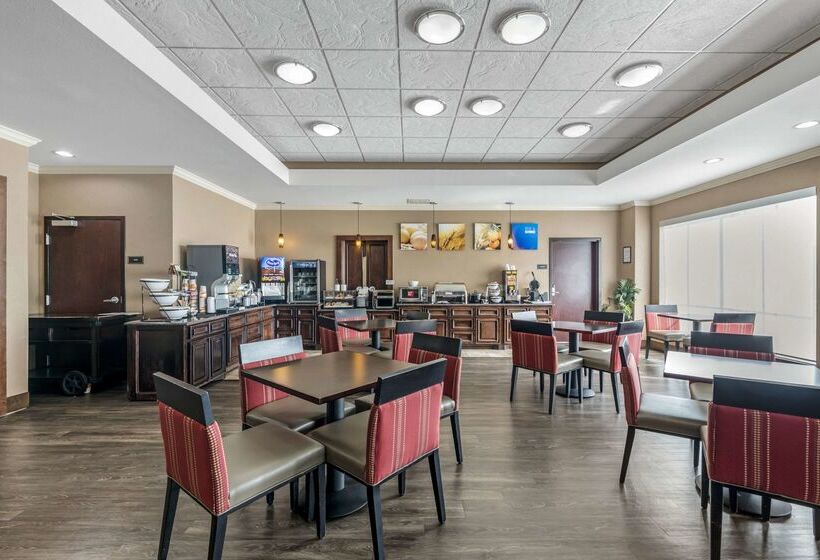 هتل Comfort Inn & Suites Fort Worth  Fossil Creek