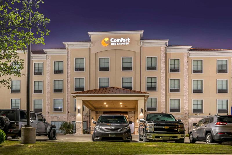 هتل Comfort Inn & Suites Fort Worth  Fossil Creek