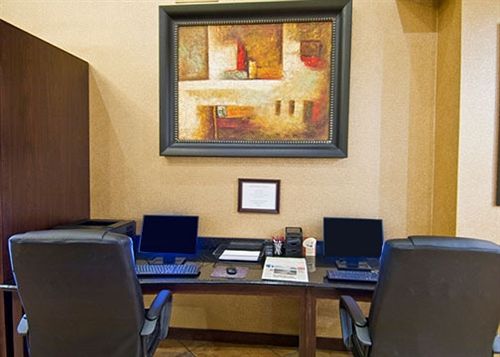 ホテル Comfort Suites Tupelo