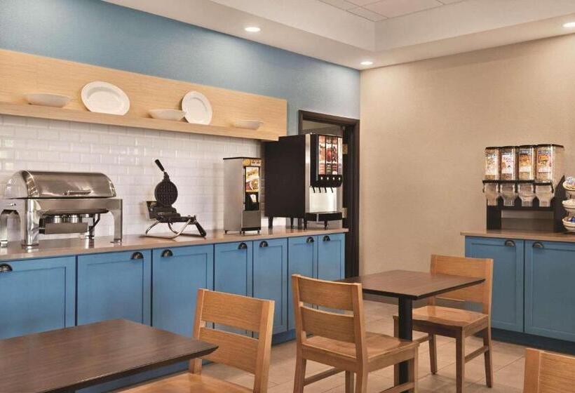 فندق Country Inn & Suites By Radisson, Bradenton Lakewood Ranch, Fl