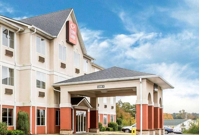 هتل Econo Lodge  Inn & Suites