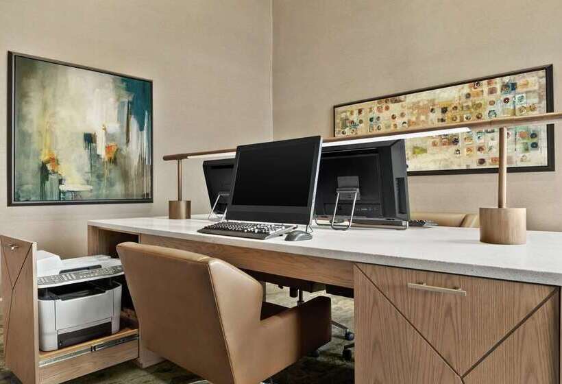 هتل Embassy Suites By Hilton Columbus Dublin
