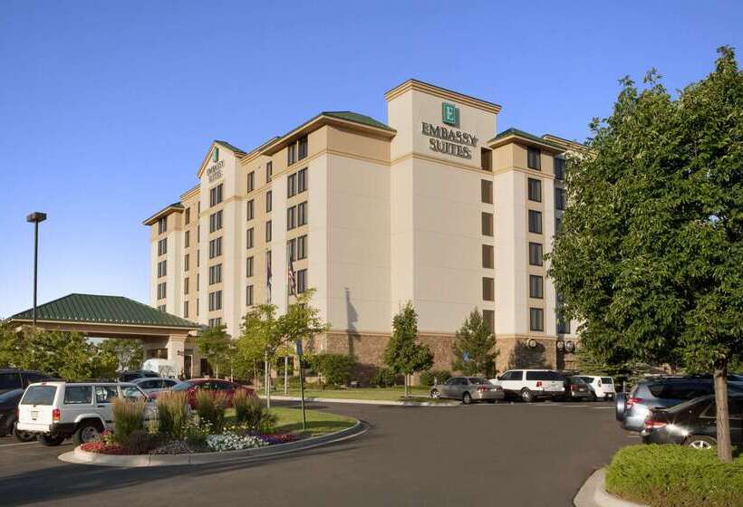 ホテル Embassy Suites By Hilton Denver International Airport