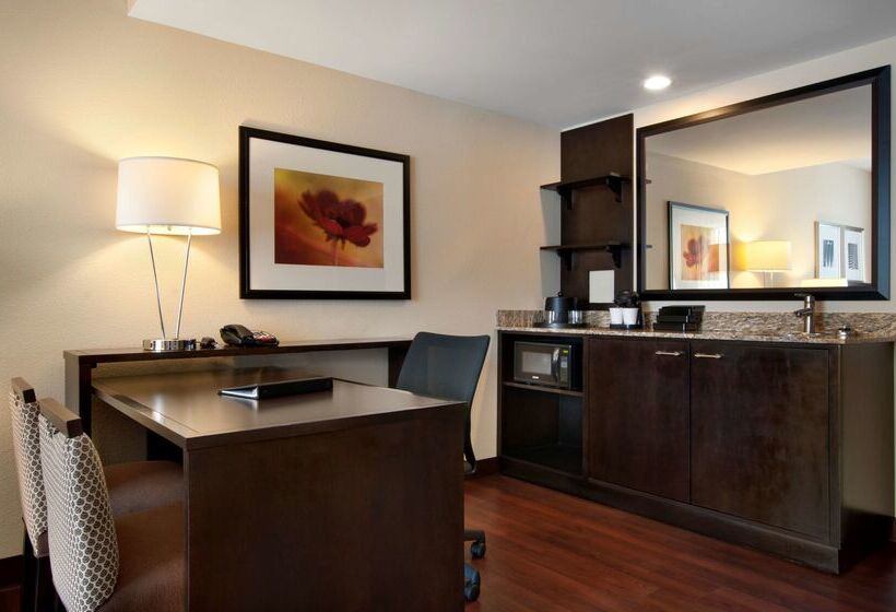 בית מלון כפרי Embassy Suites By Hilton Jackson North Ridgeland