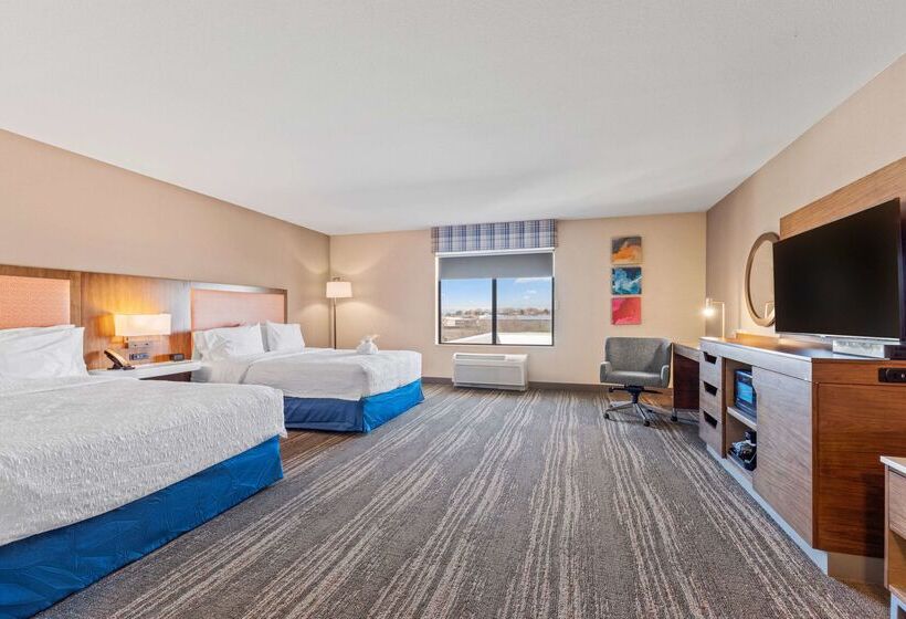 בית מלון כפרי Hampton Inn & Suites Greeley