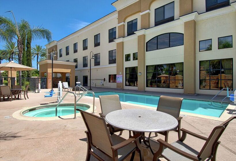 בית מלון כפרי Hampton Inn And Suites Hemet