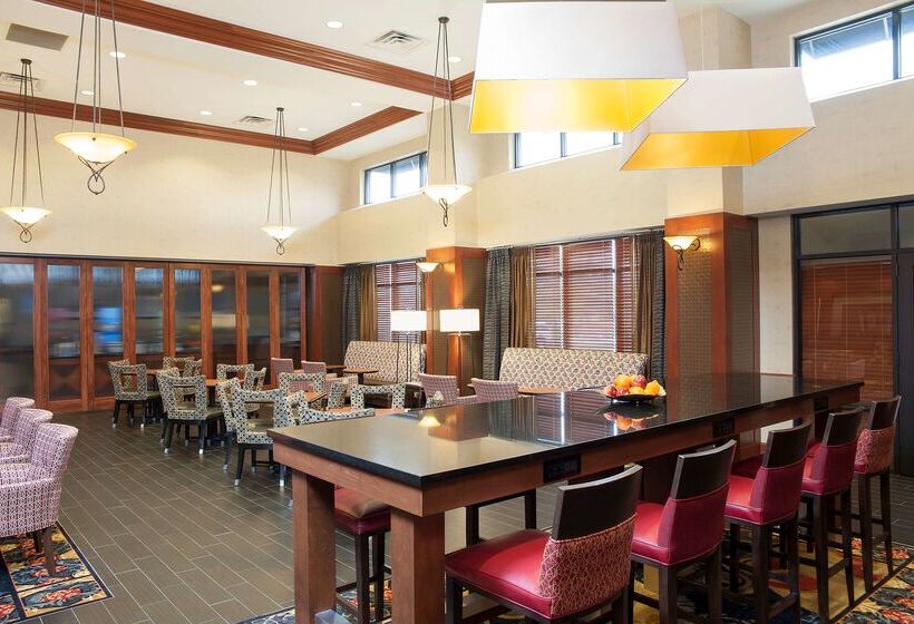 هتل Hampton Inn And Suites Indianapolis Fishers